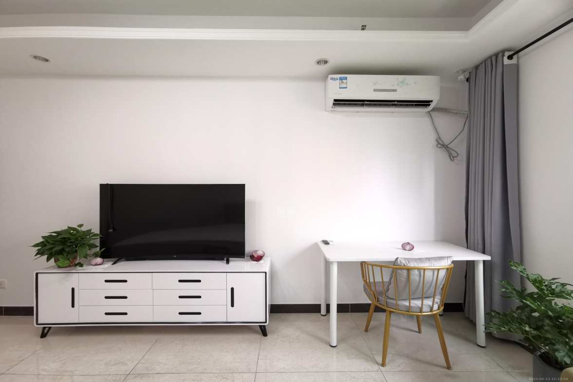 恒大御景湾 1室1厅1卫 1600.0元/月 恒大御景湾 1室1厅1卫 1600.0元/月室内图