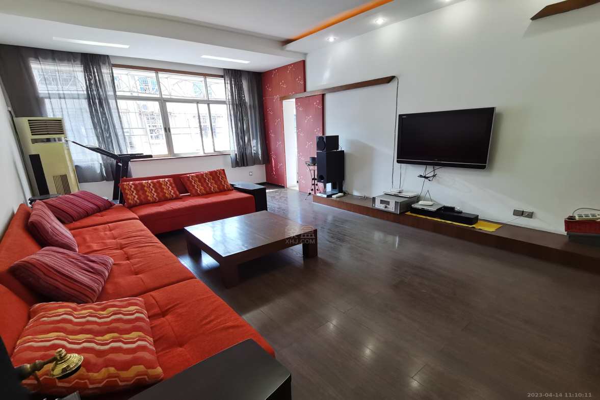 国税二村  4室2厅2卫   1600.00元/月室内图