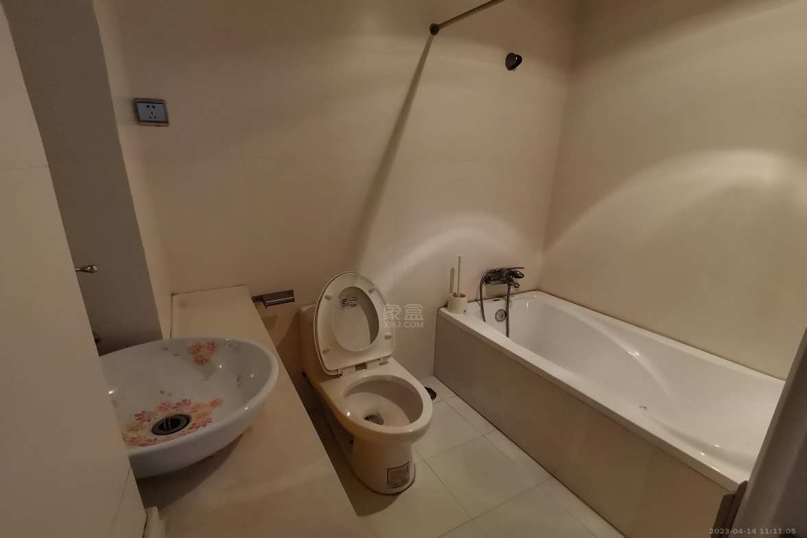 国税二村  4室2厅2卫   1600.00元/月室内图