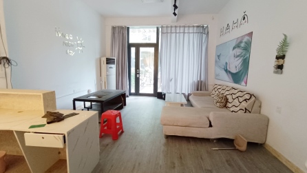 阳光100大湖第别墅  4室2厅1卫    266.0万