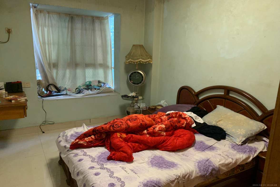 东城名苑  3室2厅1卫    1800.0元/月室内图