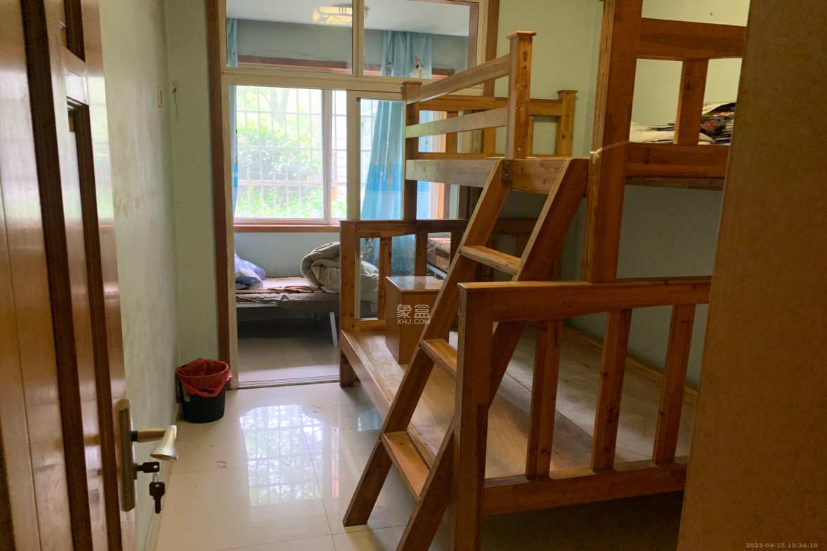 东城名苑  3室2厅1卫    1800.0元/月室内图