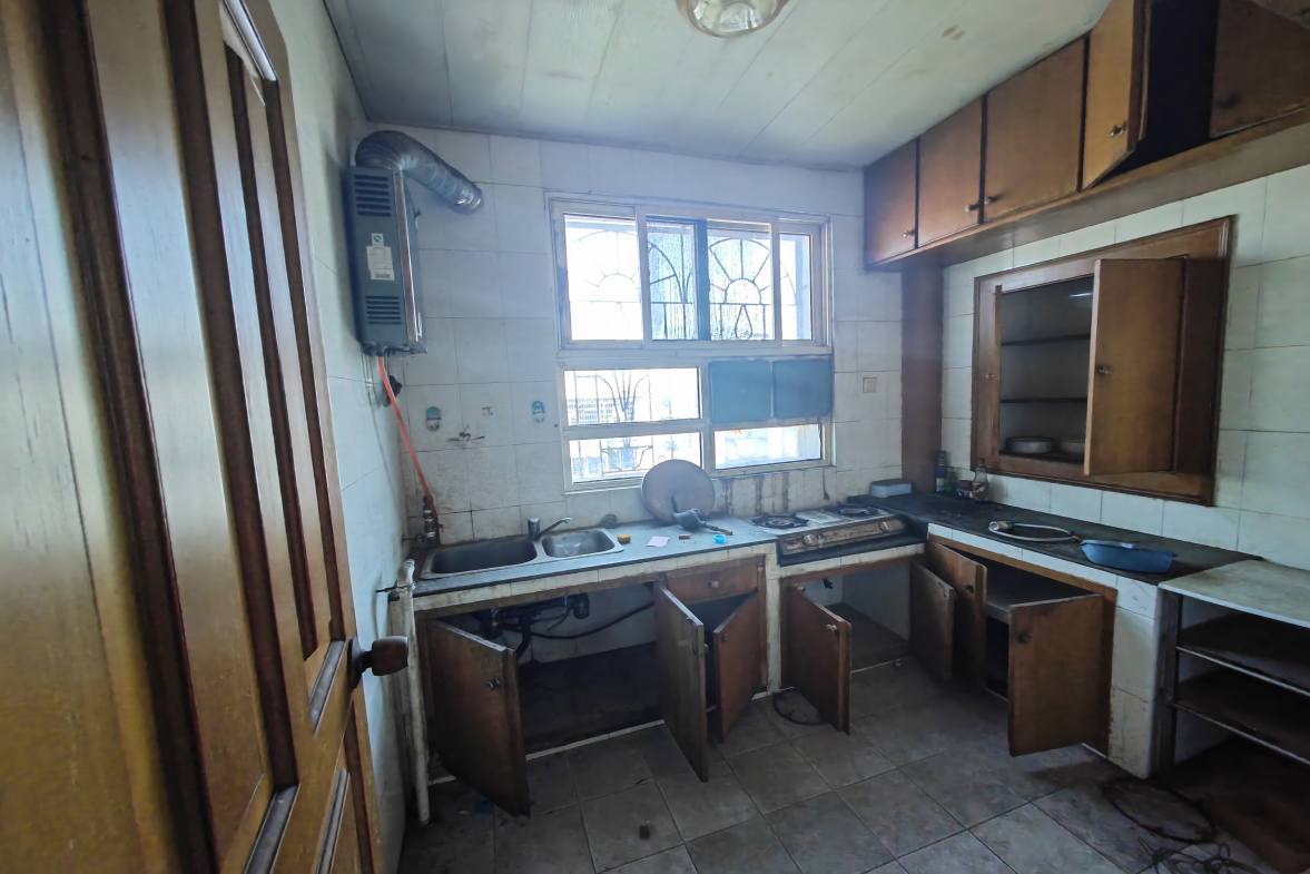 仙人阁  3室1厅1卫   30.00万客厅