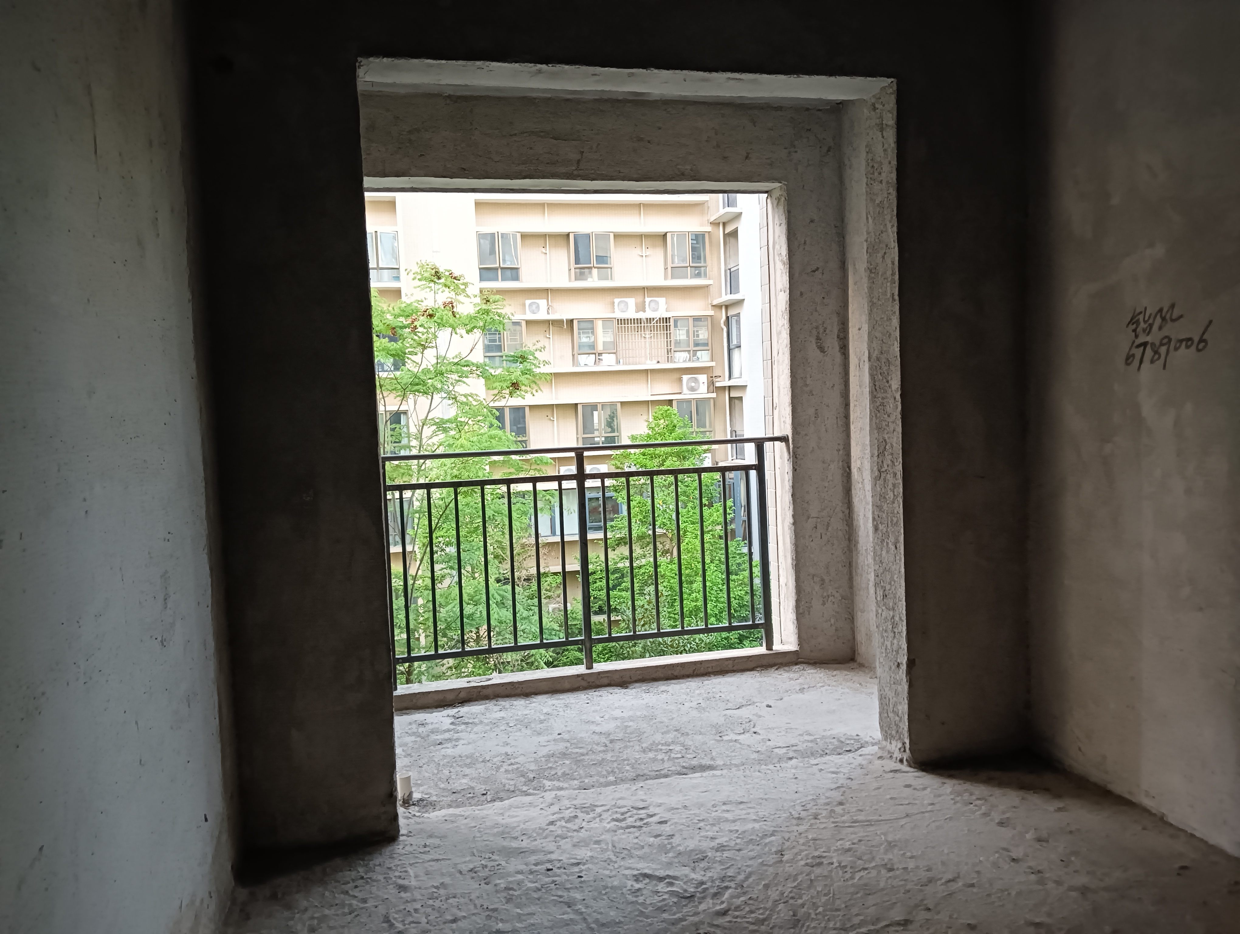 环保欣苑  4室2厅2卫    85.0万