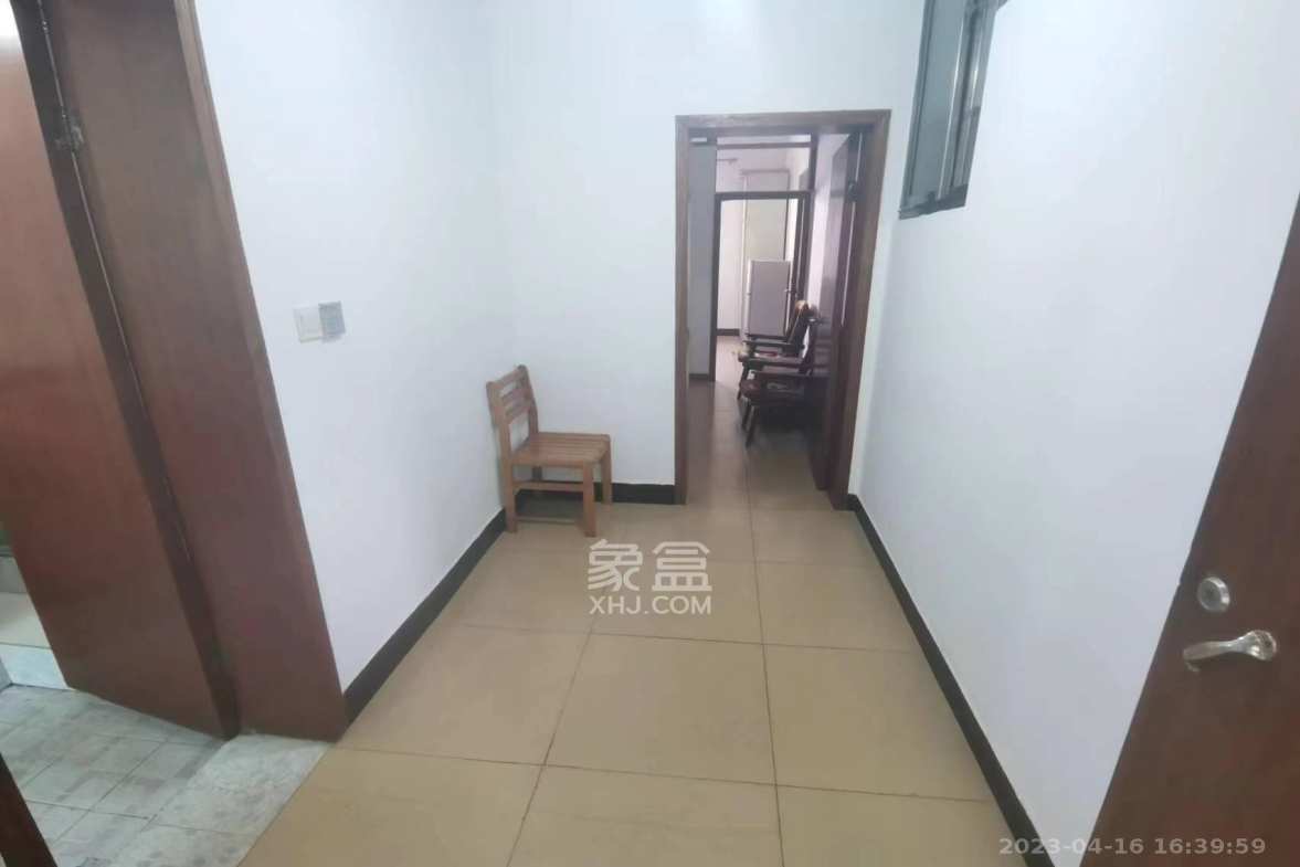 红旗商贸城  2室1厅1卫    800.0元/月 红旗商贸城  2室1厅1卫    800.0元/月室内图