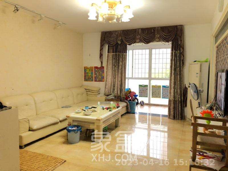 长房东郡  3室2厅2卫    2800.0元/月室内图
