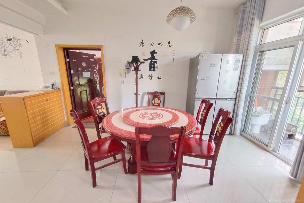 山水英伦 3室2厅1卫 1800.0元/月 山水英伦 3室2厅1卫 1800.0元/月室内图