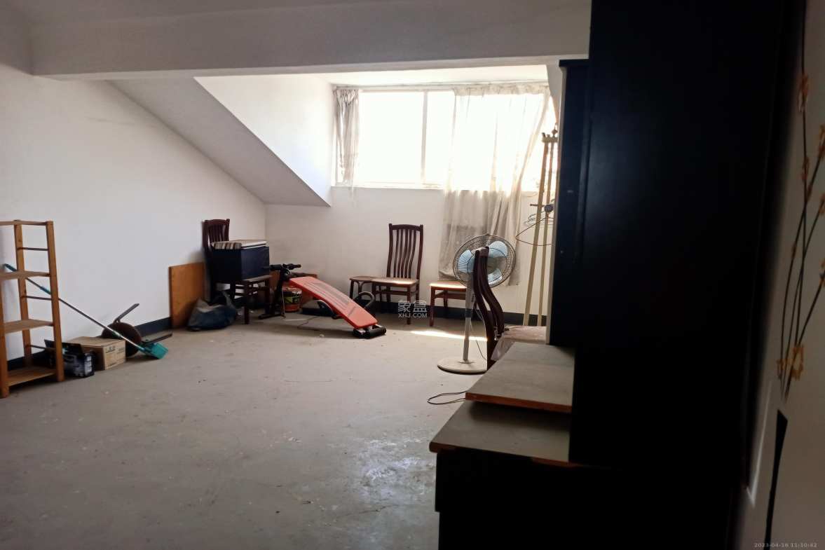 枫林绿洲 5室2厅1卫 2600.00元/月 枫林绿洲 5室2厅1卫 2600.00元/月室内图