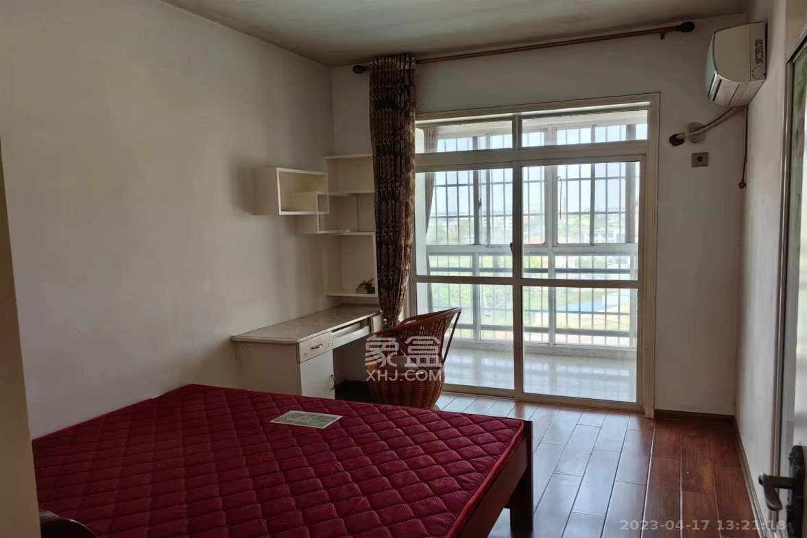 鑫天山城明珠  3室2厅2卫   1600.00元/月室内图