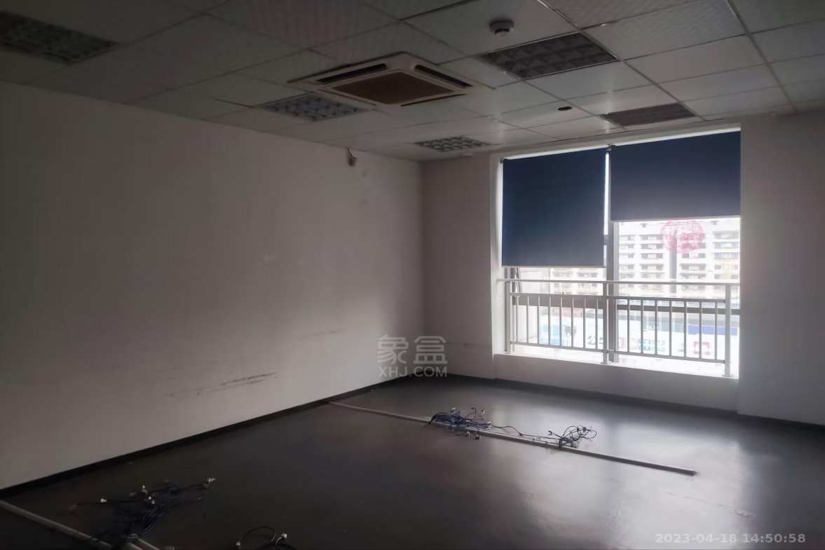 华尔兹 1室1厅1卫 4000.0元/月 华尔兹 1室1厅1卫 4000.0元/月室内图