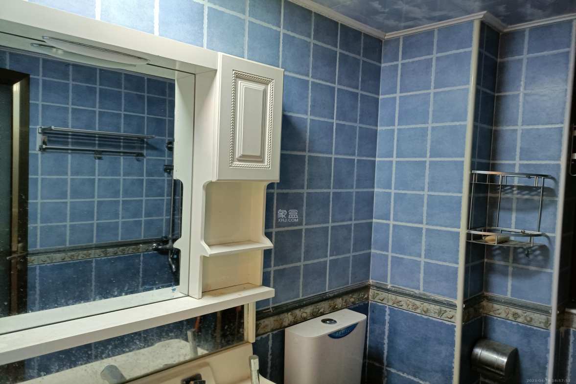 和泓梅溪四季 3室2厅2卫 2700.0元/月 和泓梅溪四季 3室2厅2卫 2700.0元/月室内图