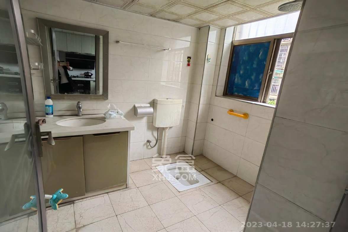 三城花苑（一，二，三期）  3室2厅2卫   1600.00元/月室内图