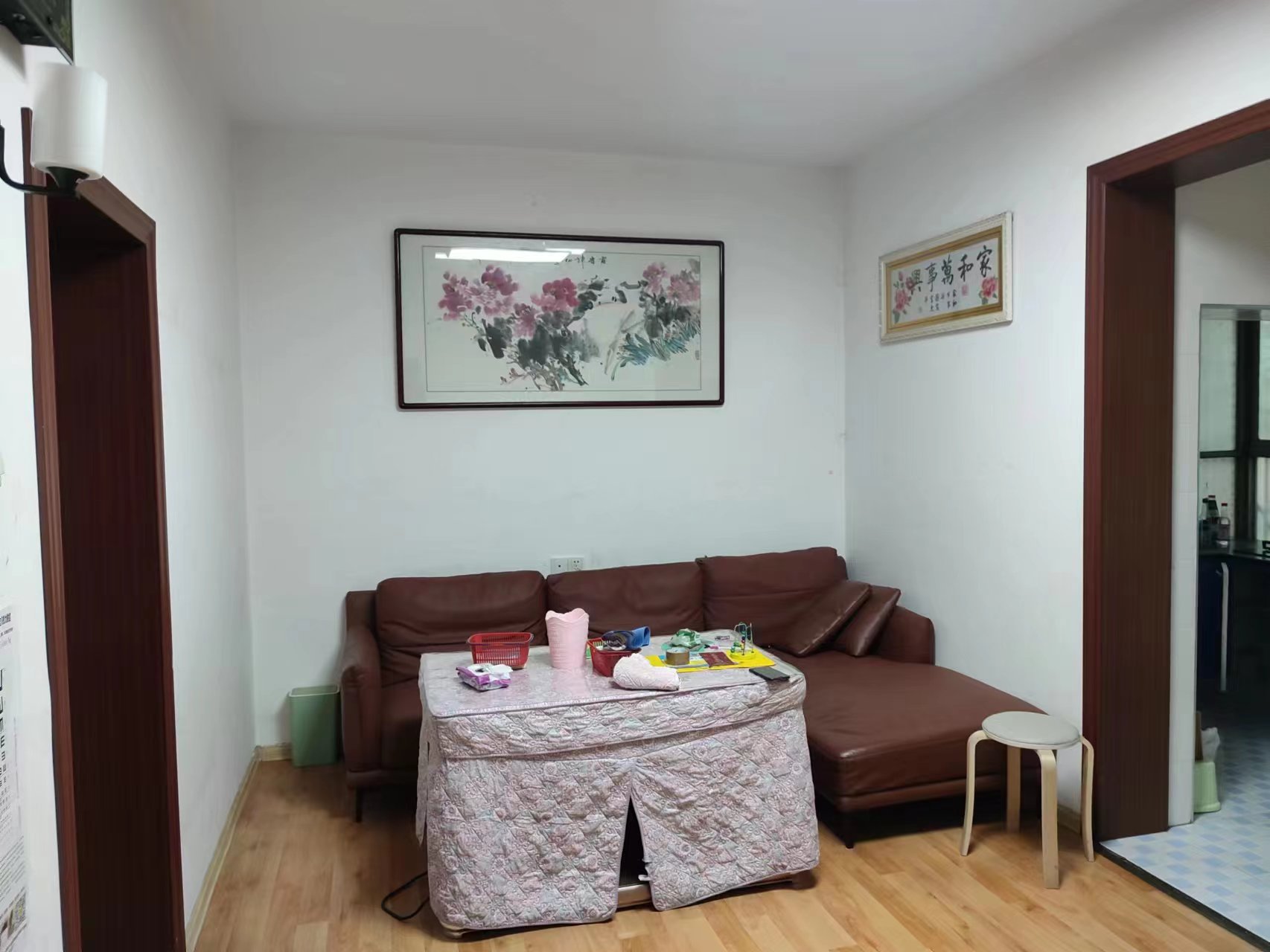 市人大政协机关大院住宅区（老市委）  2室1厅1卫    950.0元/月