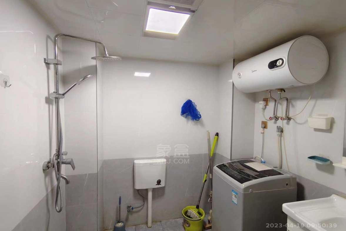 山水洲城华晨第一城 1室1厅1卫 1500.0元/月 山水洲城华晨第一城 1室1厅1卫 1500.0元/月室内图