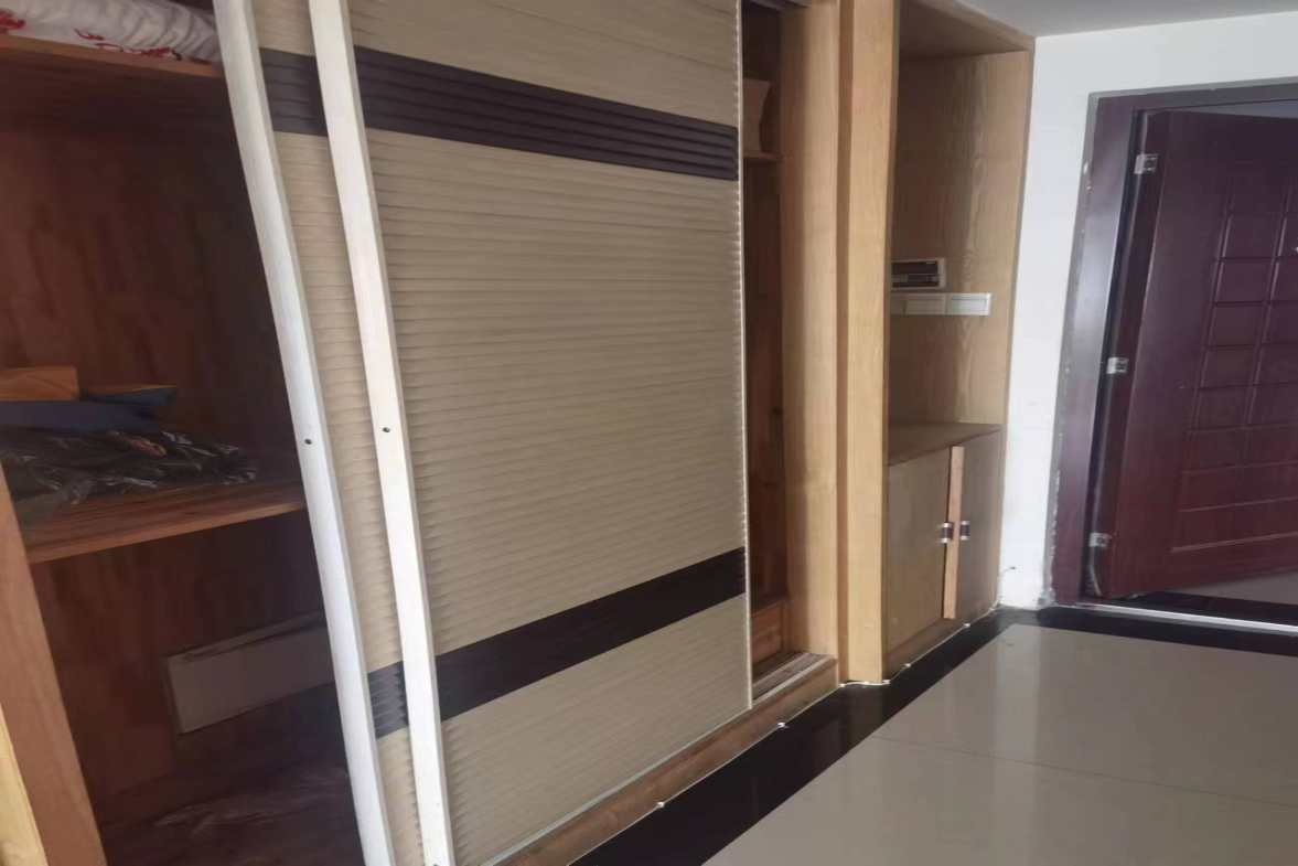 馨香庭院 1室1厅1卫 1300.0元/月 馨香庭院 1室1厅1卫 1300.0元/月室内图