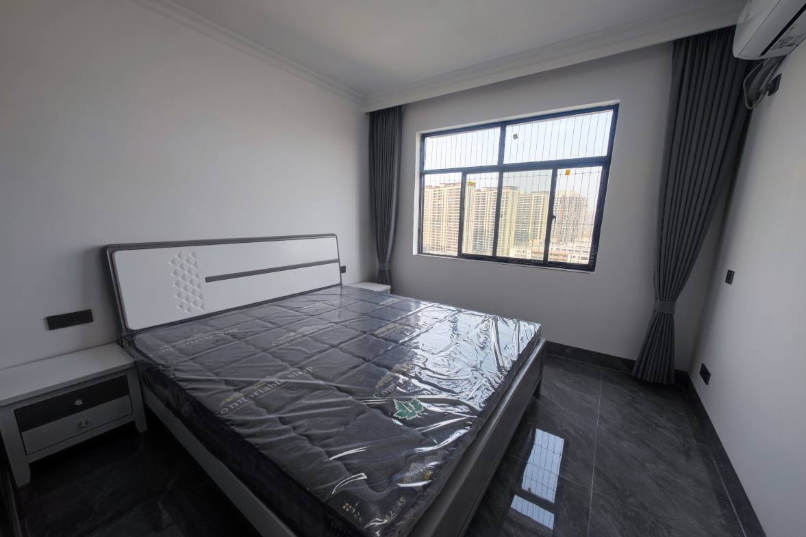 新桥花园  0室0厅0卫    2200.0元/月室内图