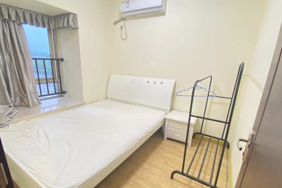 碧桂园  3室2厅1卫   1800.00元/月室内图
