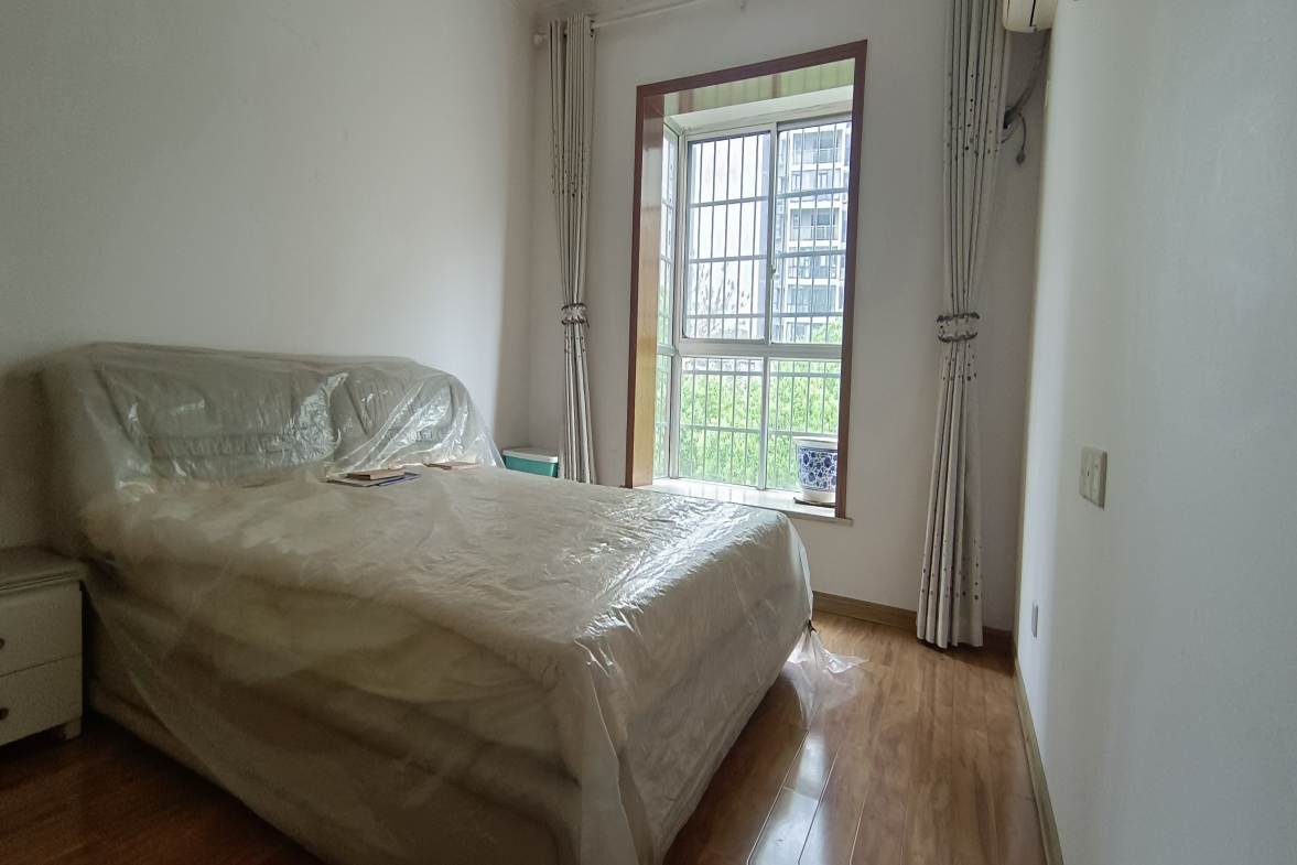 大汉巨龙家园 4室2厅2卫 69.00万 大汉巨龙家园 4室2厅2卫 69.00万室内图