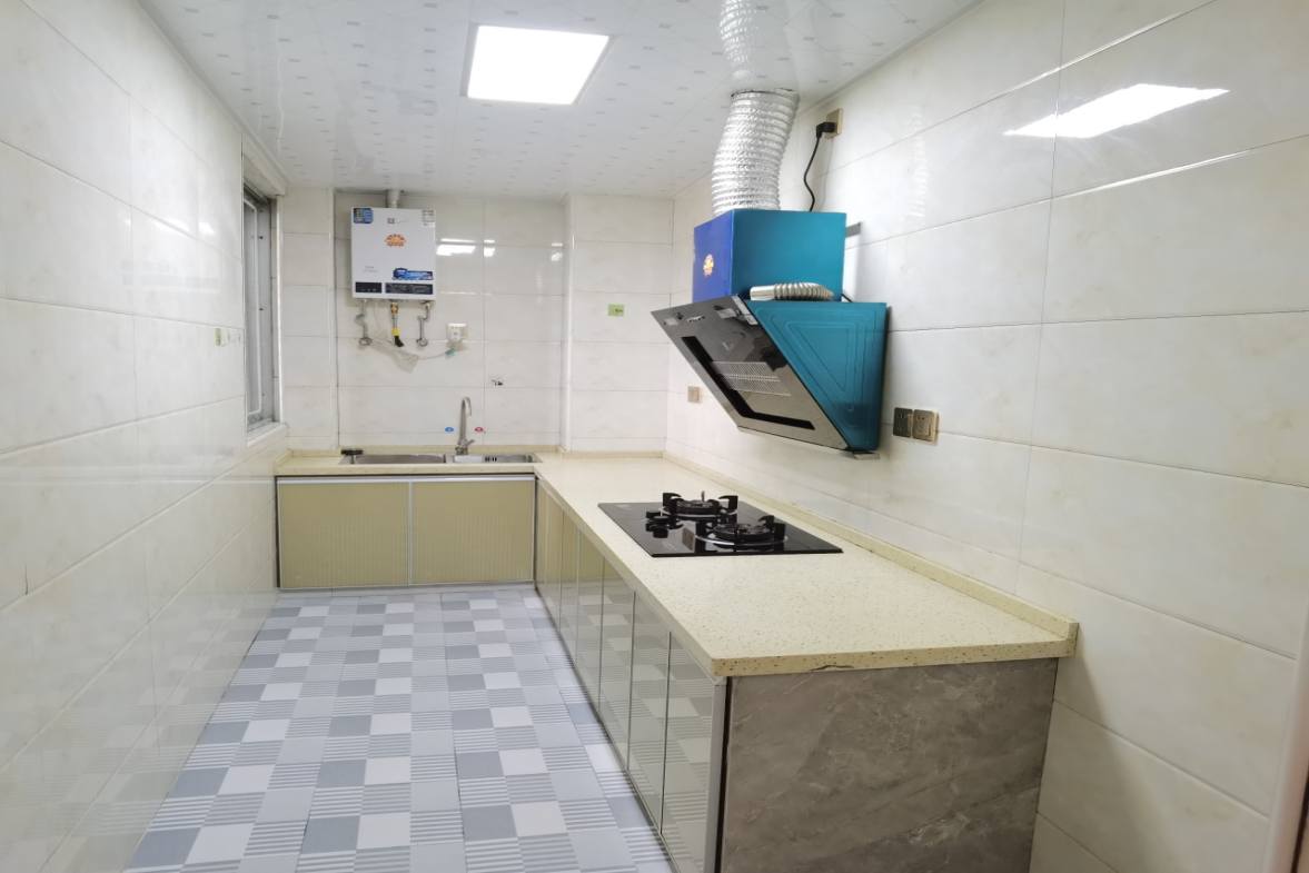 鸿都苑  3室2厅2卫    1800.0元/月室内图