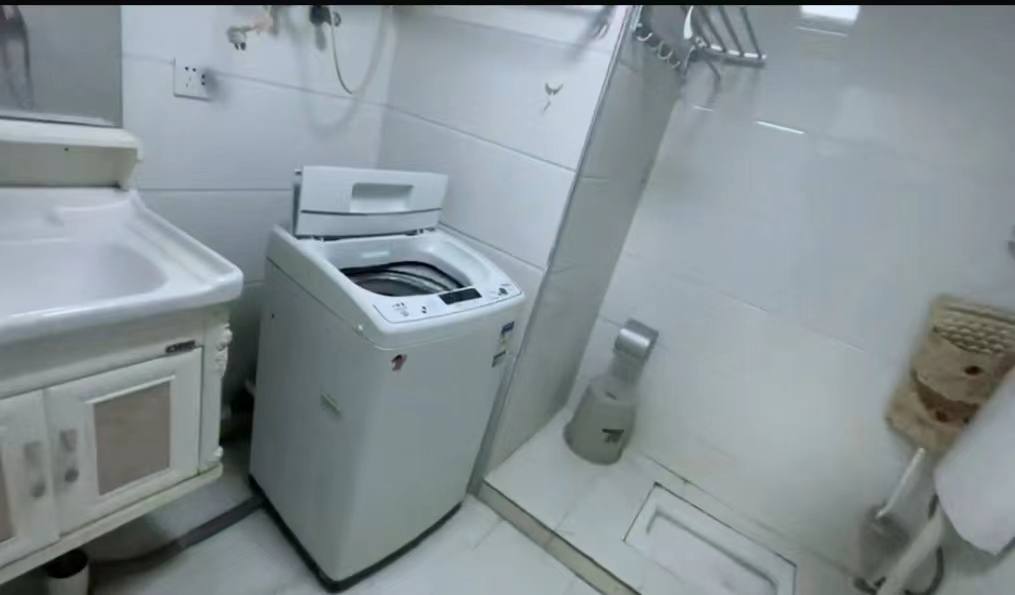 吉泰领寓  1室1厅1卫    1200.0元/月室内图