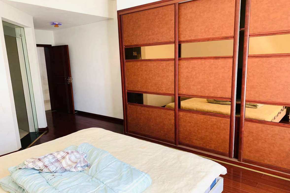 柳荷鑫苑  3室2厅2卫   65.00万室内图