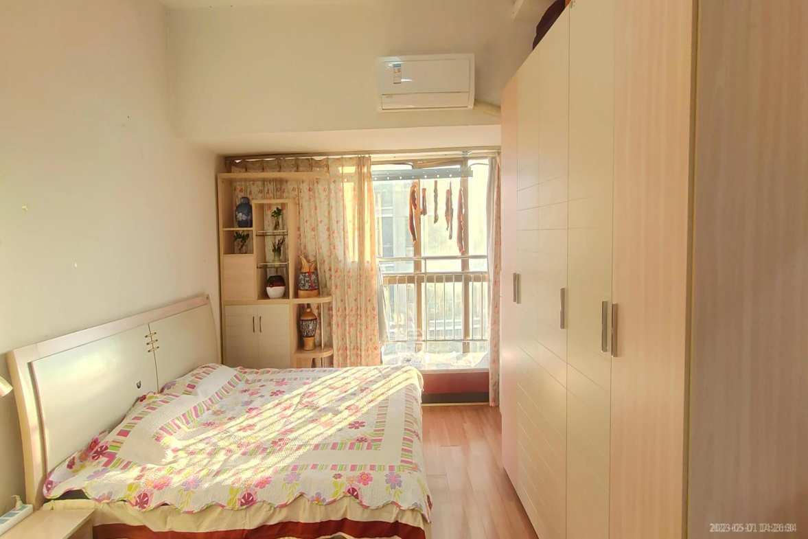 万鸿鑫城 1室1厅1卫 1100.0元/月 万鸿鑫城 1室1厅1卫 1100.0元/月室内图