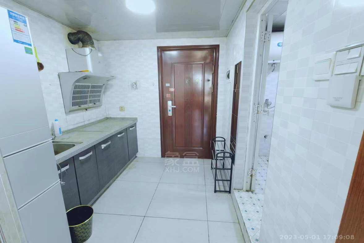 富华商业广场  1室1厅1卫    1000.0元/月 富华商业广场  1室1厅1卫    1000.0元/月室内图