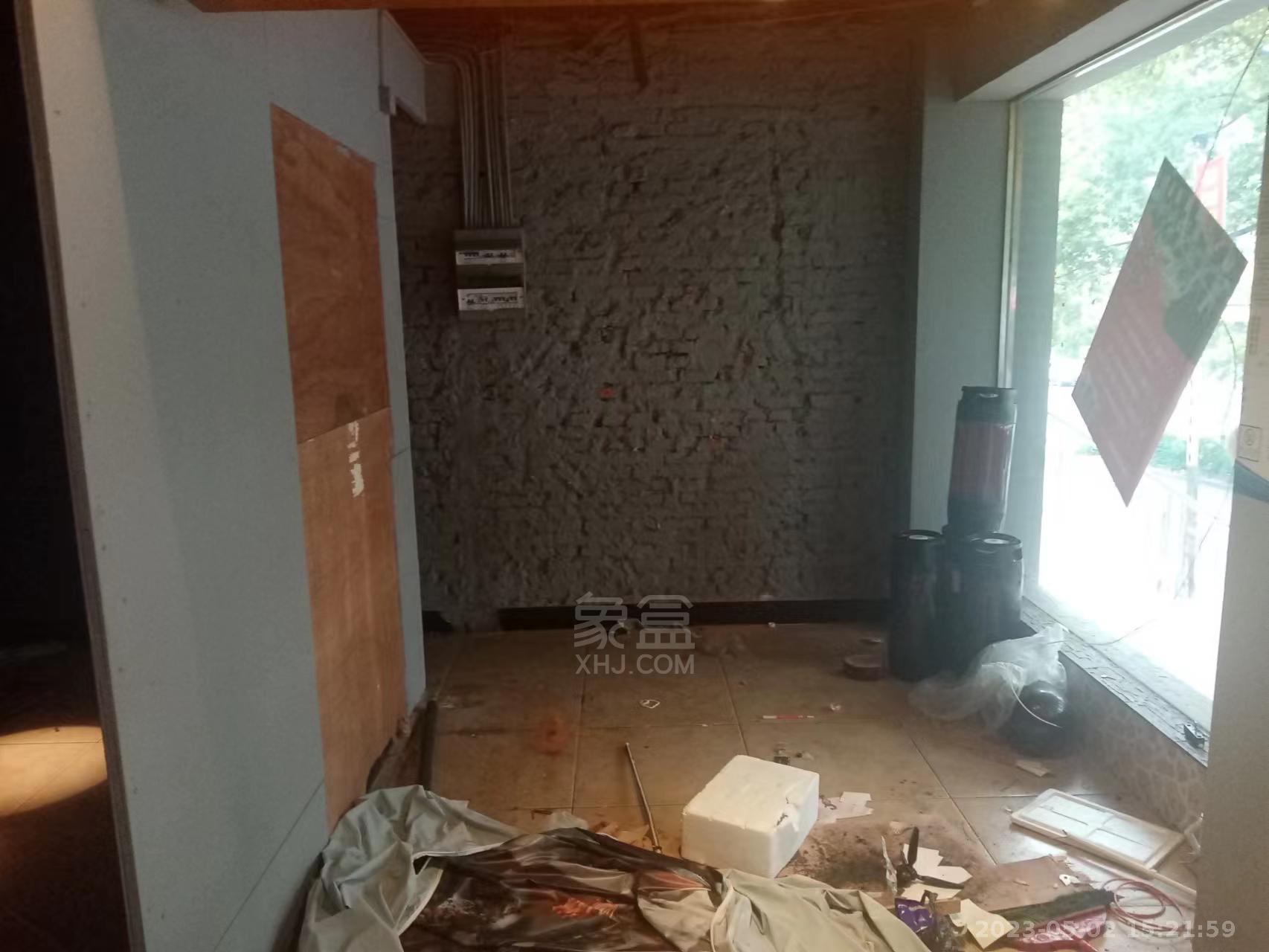 红旗中路散盘   1000.0㎡      5000.0元/月室内图