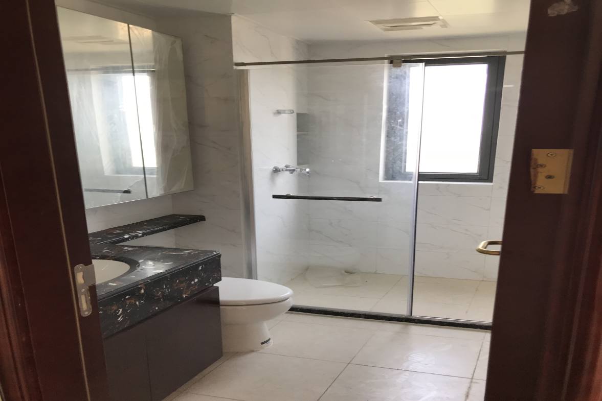 恒大绿洲 4室2厅1卫 1500.00元/月 恒大绿洲 4室2厅1卫 1500.00元/月室内图