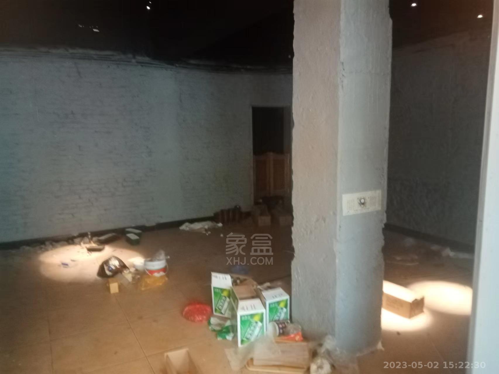 红旗中路散盘   1000.0㎡      5000.0元/月室内图