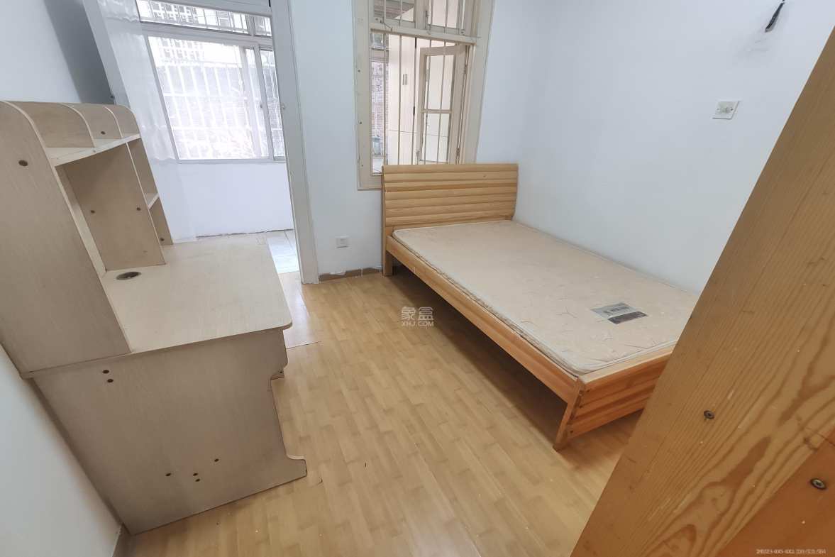 红旗中路散盘 2室2厅1卫 1700.0元/月 红旗中路散盘 2室2厅1卫 1700.0元/月室内图