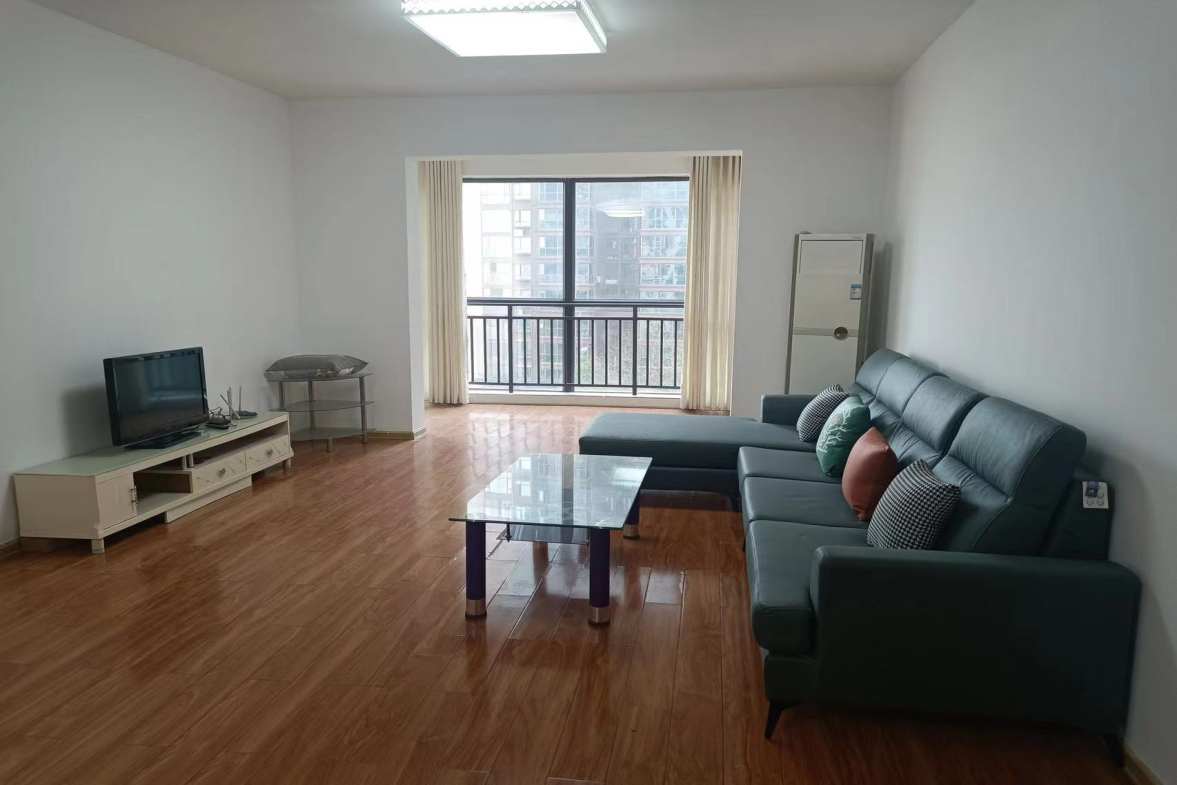 大同芙蓉  3室2厅2卫    1700.0元/月室内图1