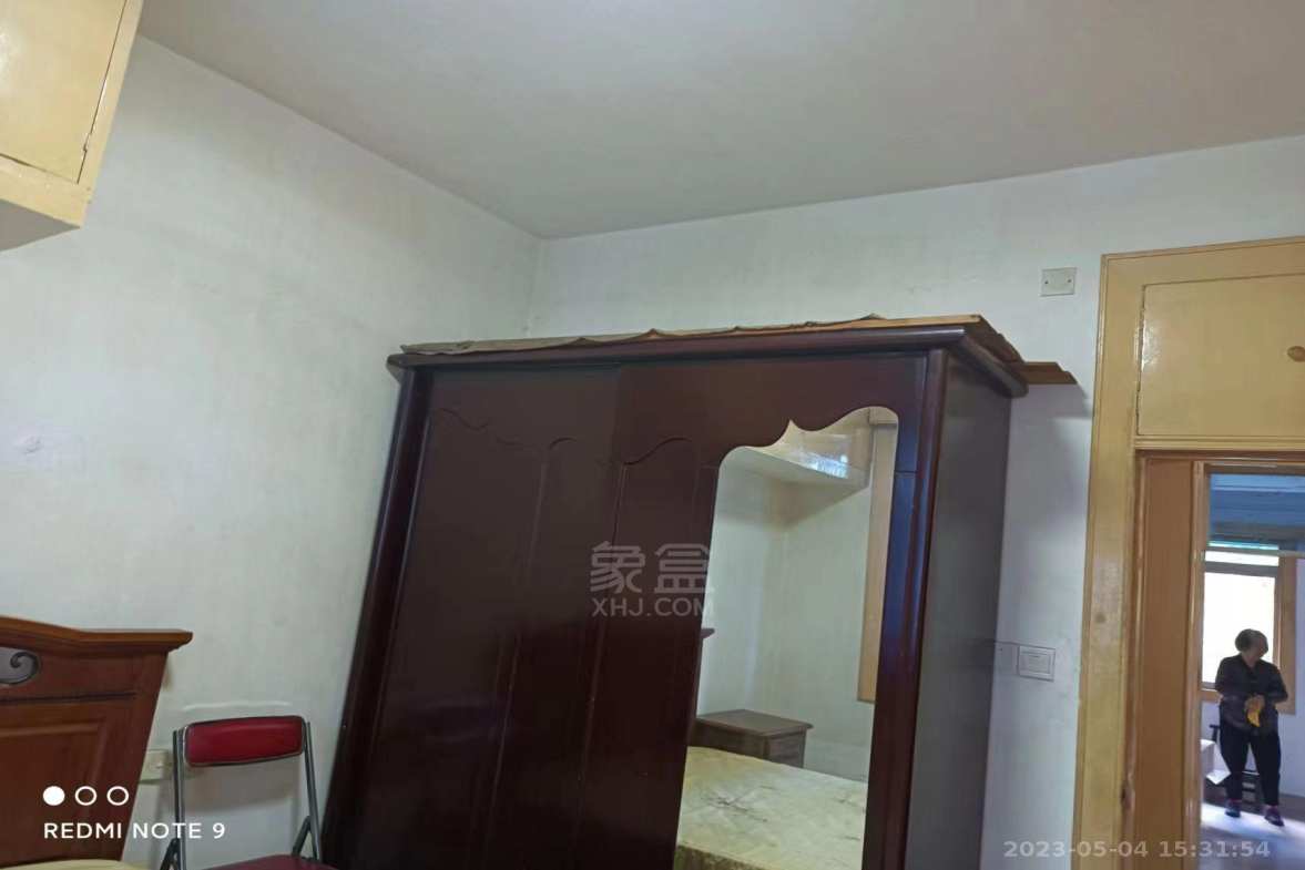 操坪社区  2室1厅1卫    1000.0元/月 操坪社区  2室1厅1卫    1000.0元/月室内图1