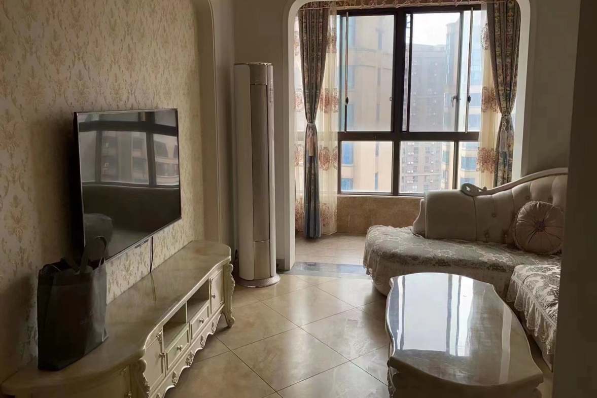 天伦国际  2室2厅1卫    2800.0元/月室内图1