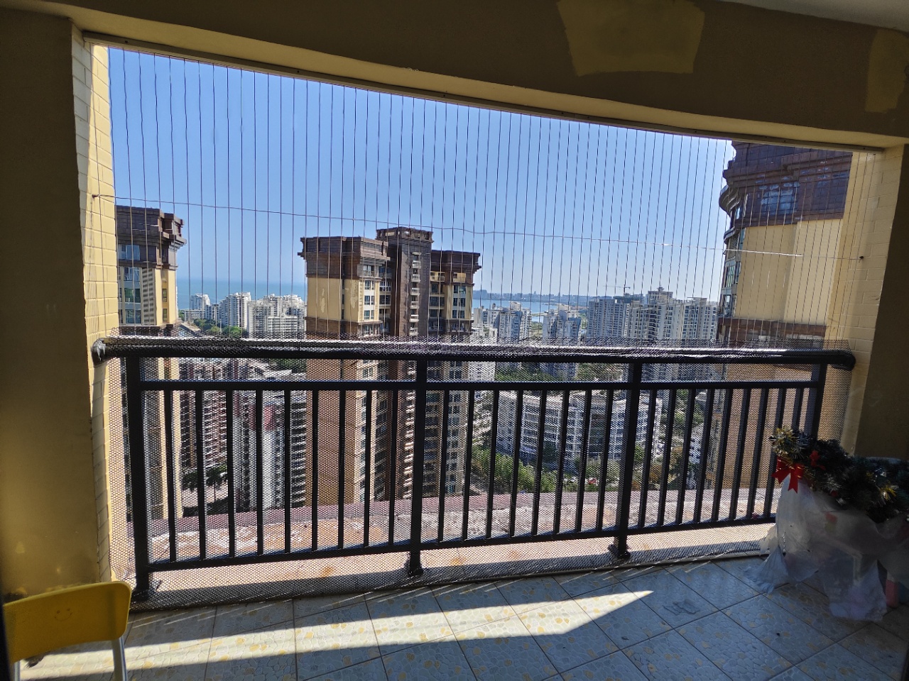 滨海豪庭  3室2厅2卫   264.00万