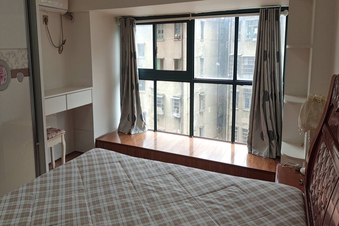 云顶上品  2室1厅2卫   1680.00元/月室内图