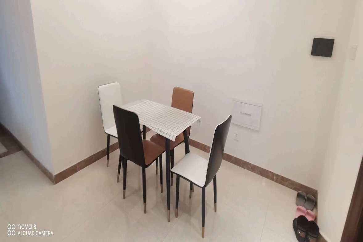 恒大未来城  2室2厅1卫   1600.00元/月室内图