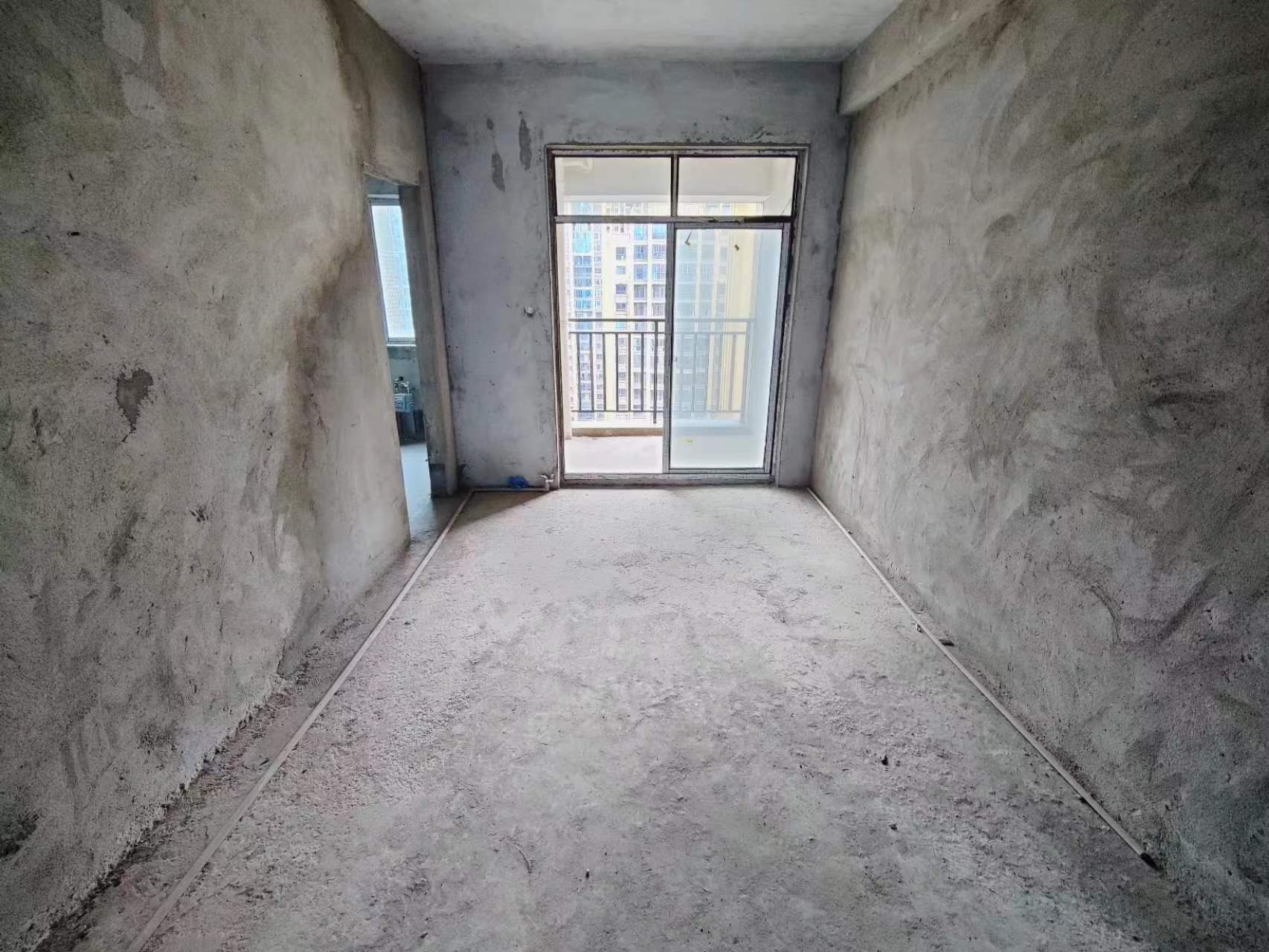 英伦星海湾  3室2厅2卫   80.00万