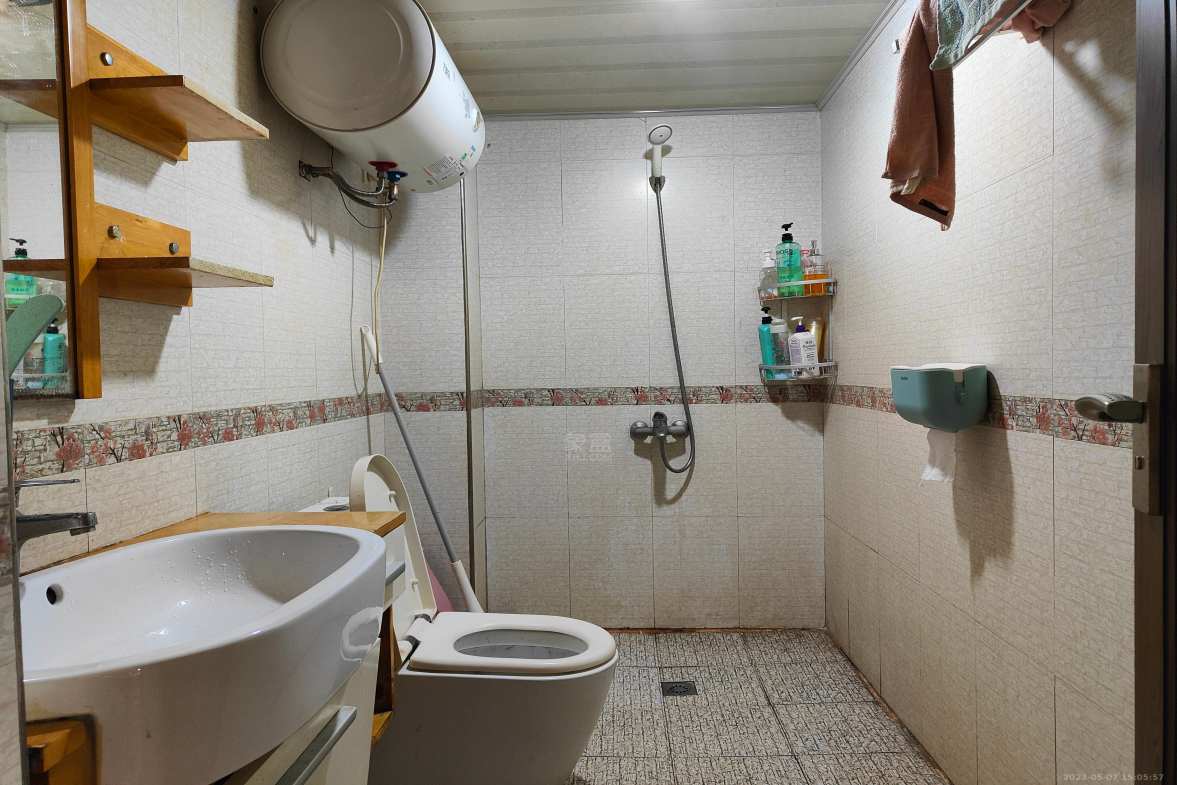 尚格名城向左向右  1室0厅0卫    1400.0元/月室内图