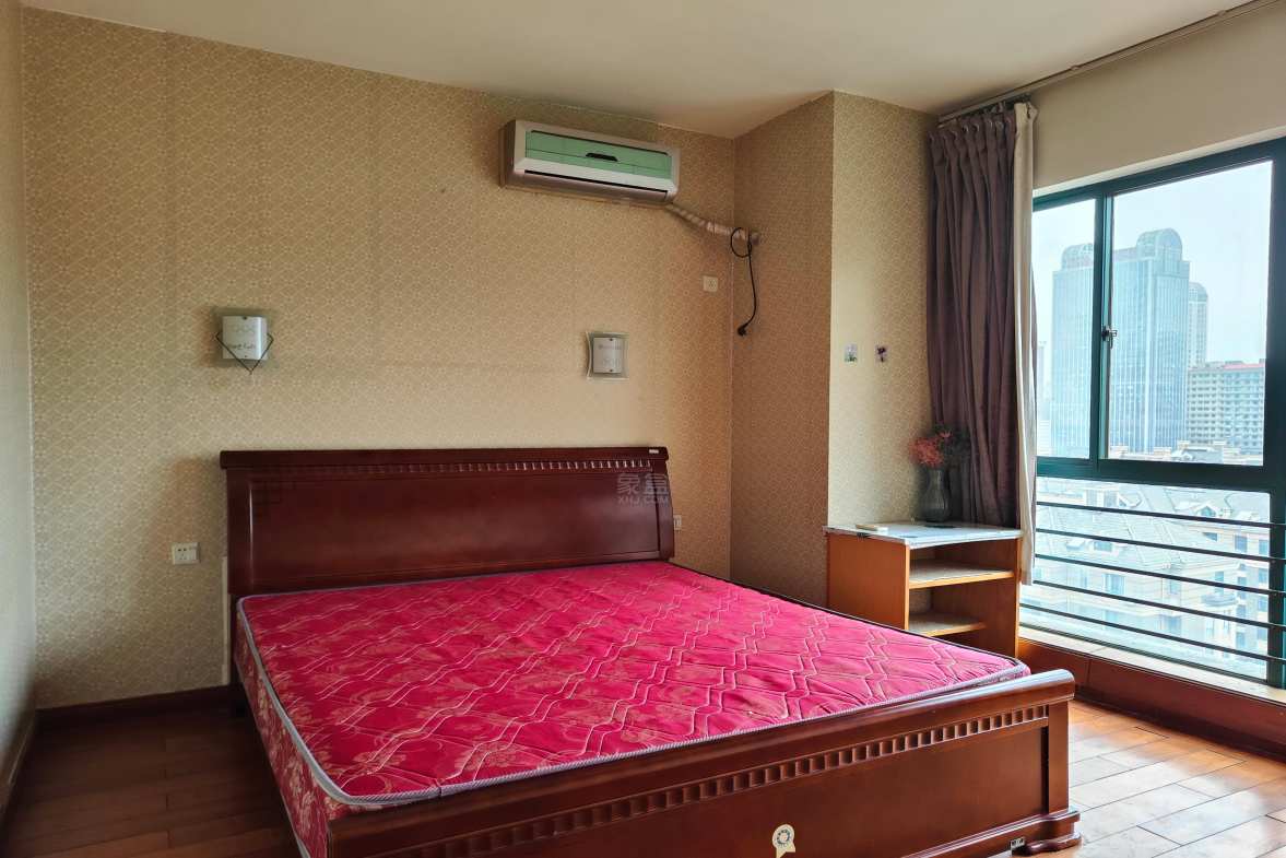 尚格名城向左向右  1室0厅0卫    1400.0元/月室内图1