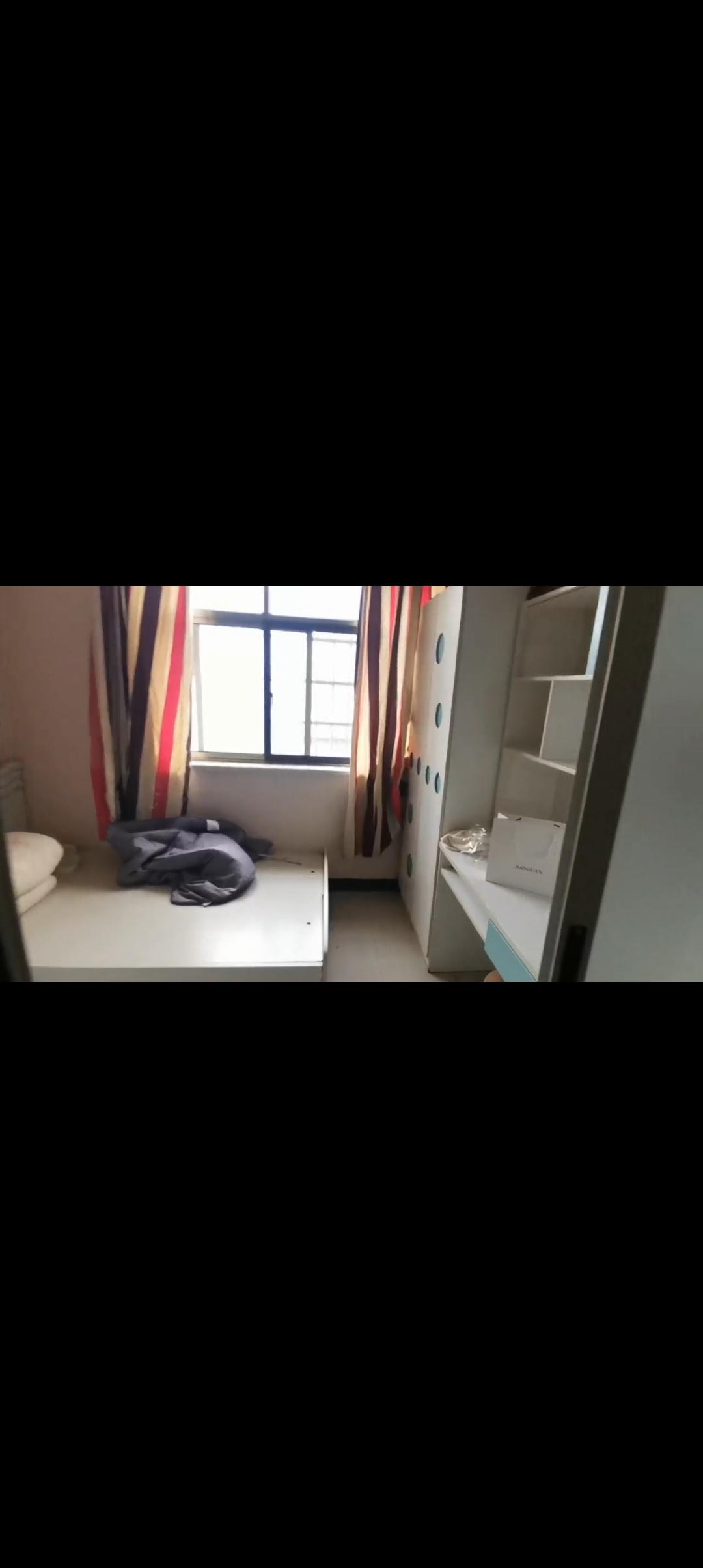 东方豪苑  1室1厅1卫    900.0元/月室内图