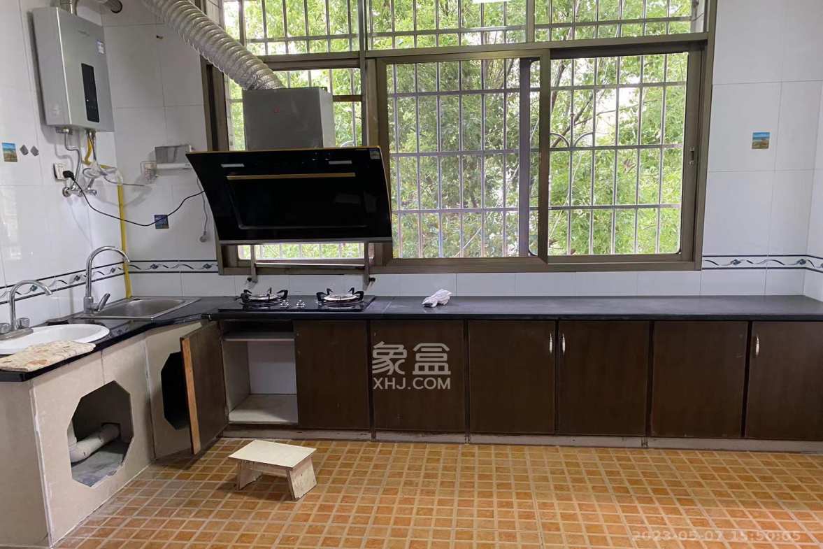 九华合山社区  3室2厅1卫    1200.0元/月室内图