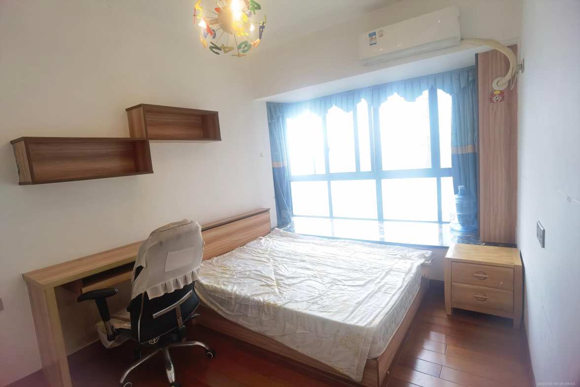 美的城一期  3室2厅2卫    2300.0元/月室内图