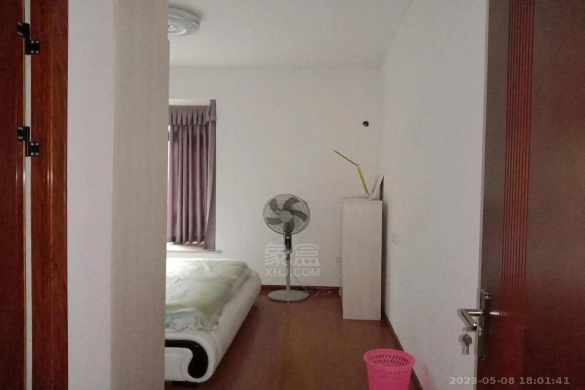 华府龙苑 3室2厅2卫 1800.0元/月 华府龙苑 3室2厅2卫 1800.0元/月室内图