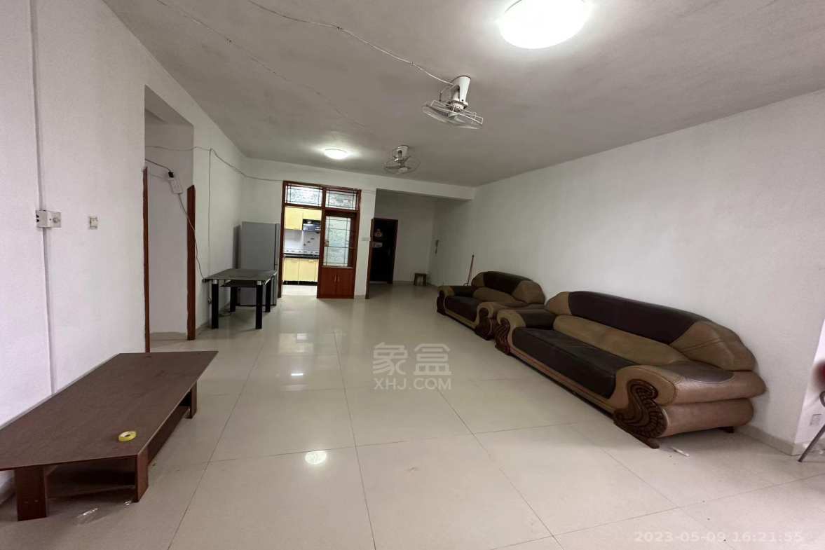 御华府  3室2厅1卫    1500.0元/月室内图1