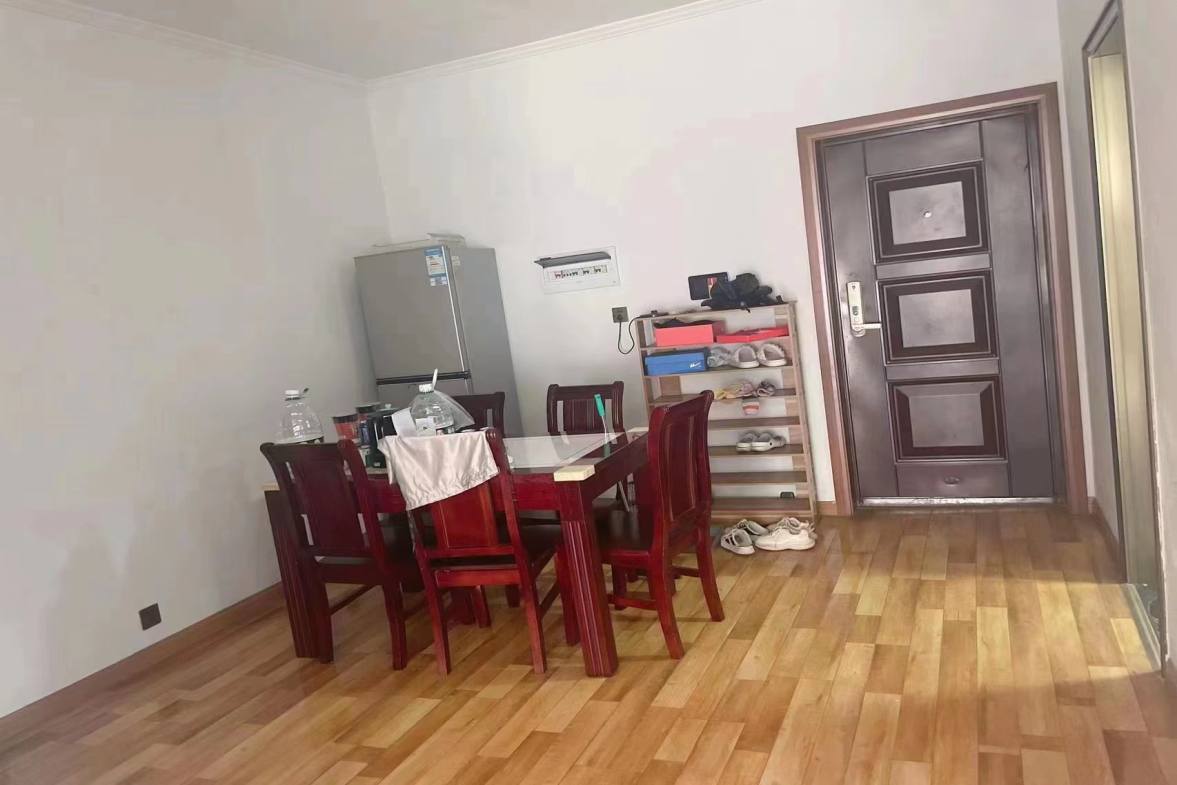 天伦国际 2室2厅1卫 2200.00元/月 天伦国际 2室2厅1卫 2200.00元/月室内图