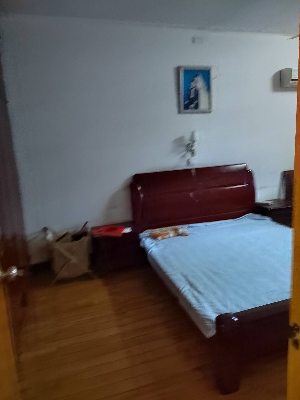 一小家属楼 4室2厅2卫 1800.0元/月 一小家属楼 4室2厅2卫 1800.0元/月室内图