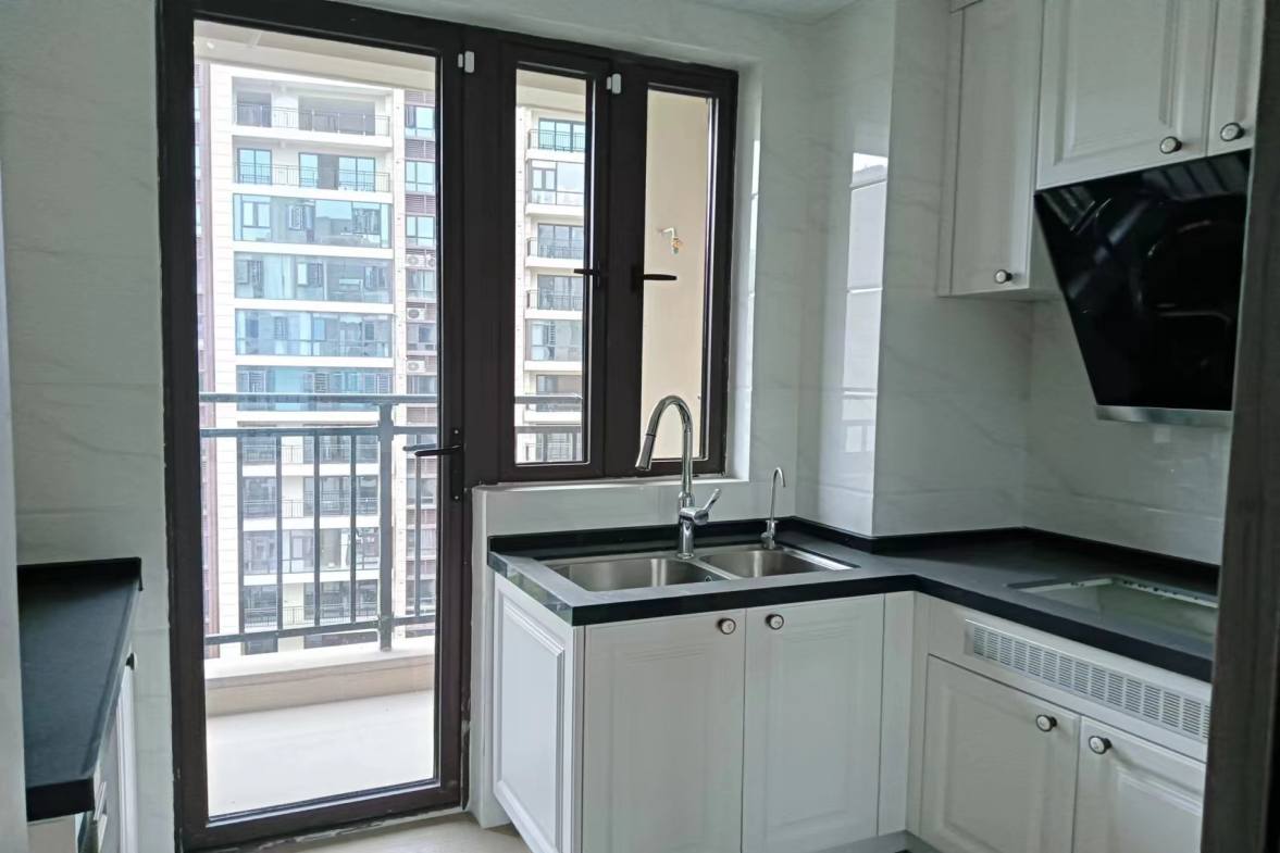 碧桂园豪园-二期  3室2厅2卫    1600.0元/月室内图