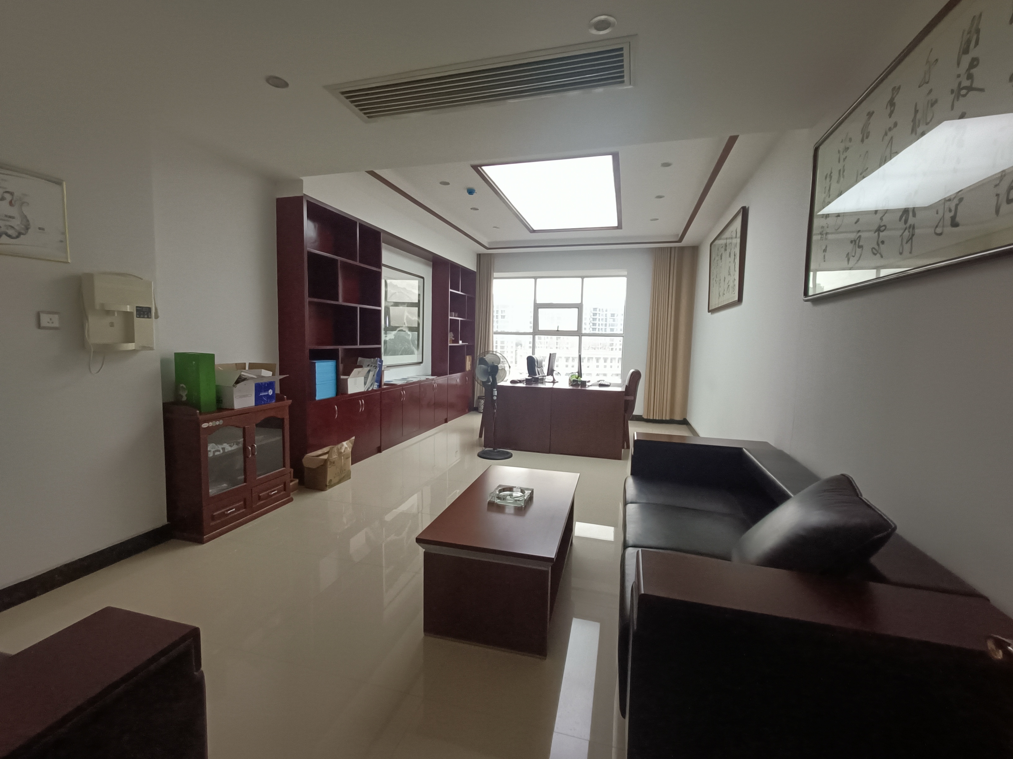 泓泽星城   228.0㎡      9180.0元/月室内图