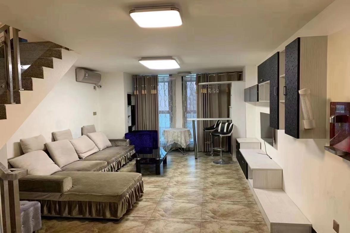 鸿星新天地  0室0厅0卫   58.00万室内图1